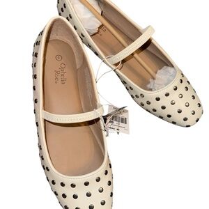 Ophelia Roe White Studded Mary Jane Flats Size 8 NWT
